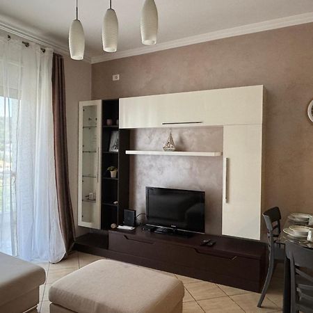 Elegant Apartment In Lungomare - N 23 Avlonya Dış mekan fotoğraf